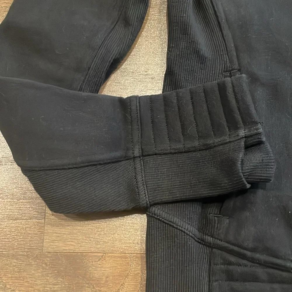 Lululemon Black Zip Up Sweatshirt - Size 4